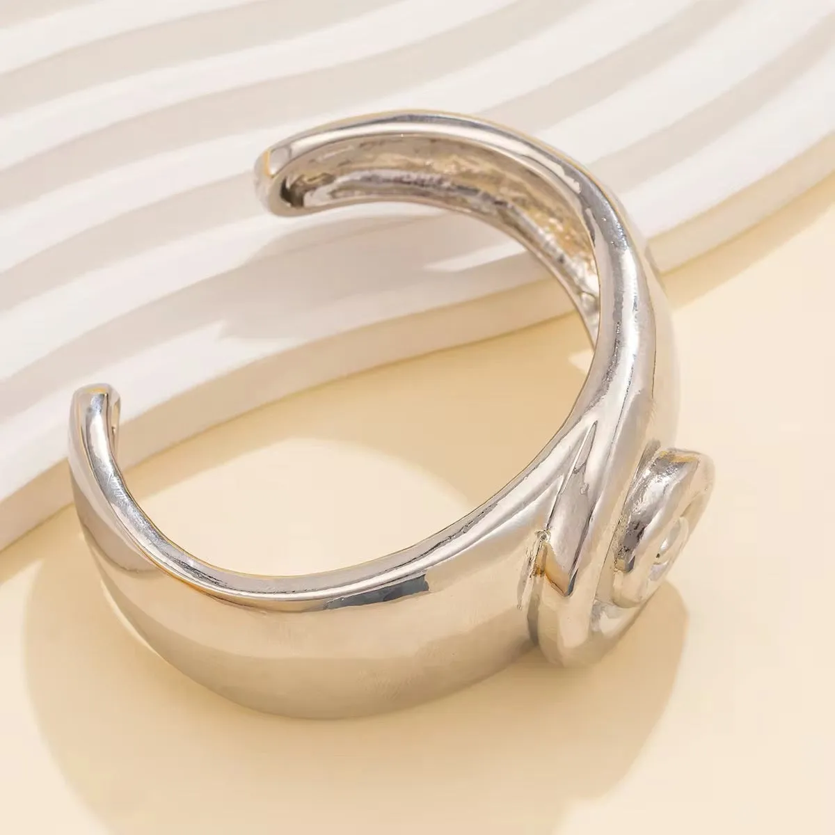 Creative Spiral Conch Symbol Bangles Bracelet