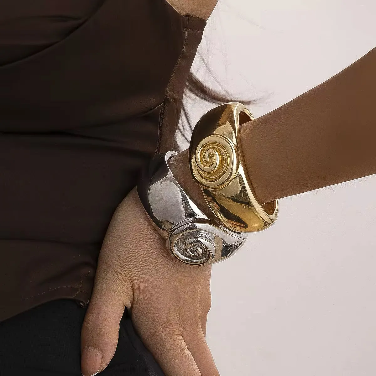 Creative Spiral Conch Symbol Bangles Bracelet