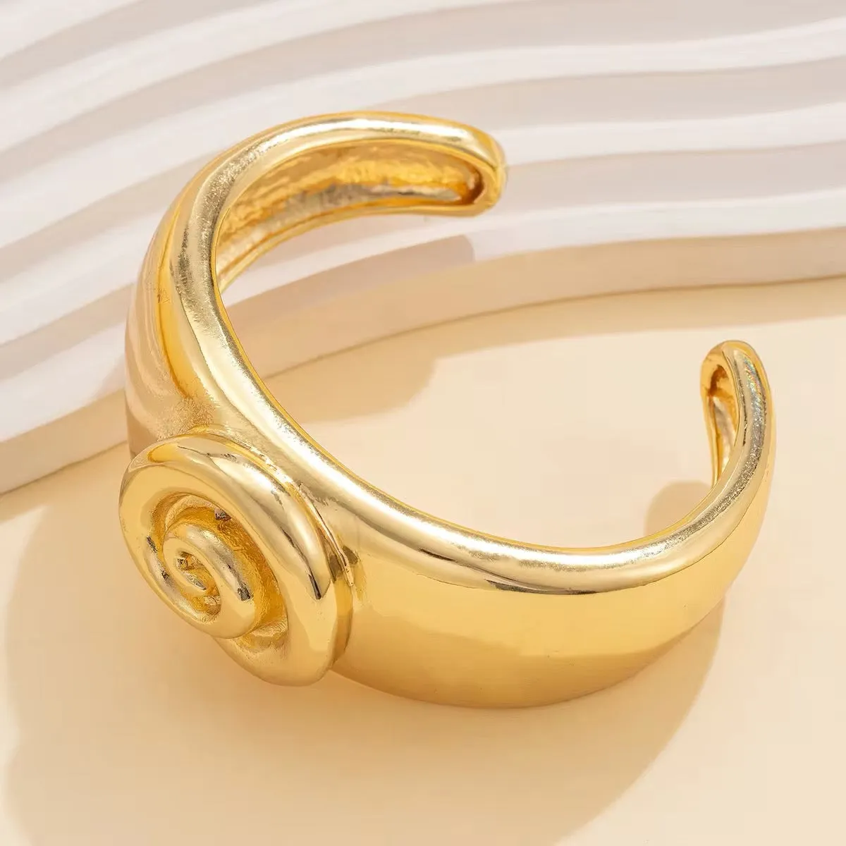Creative Spiral Conch Symbol Bangles Bracelet