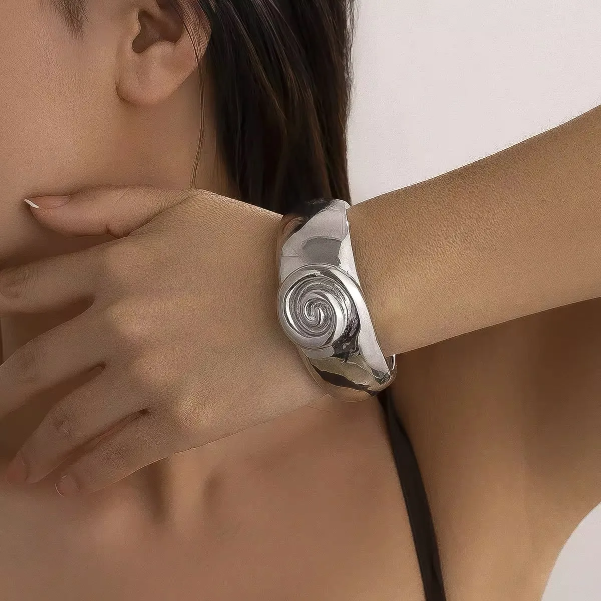 Creative Spiral Conch Symbol Bangles Bracelet