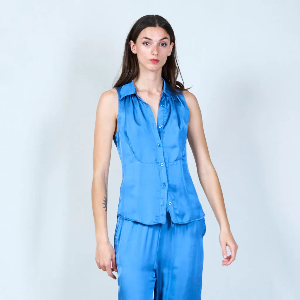 Elegant sleeveless silk blouse wholesale