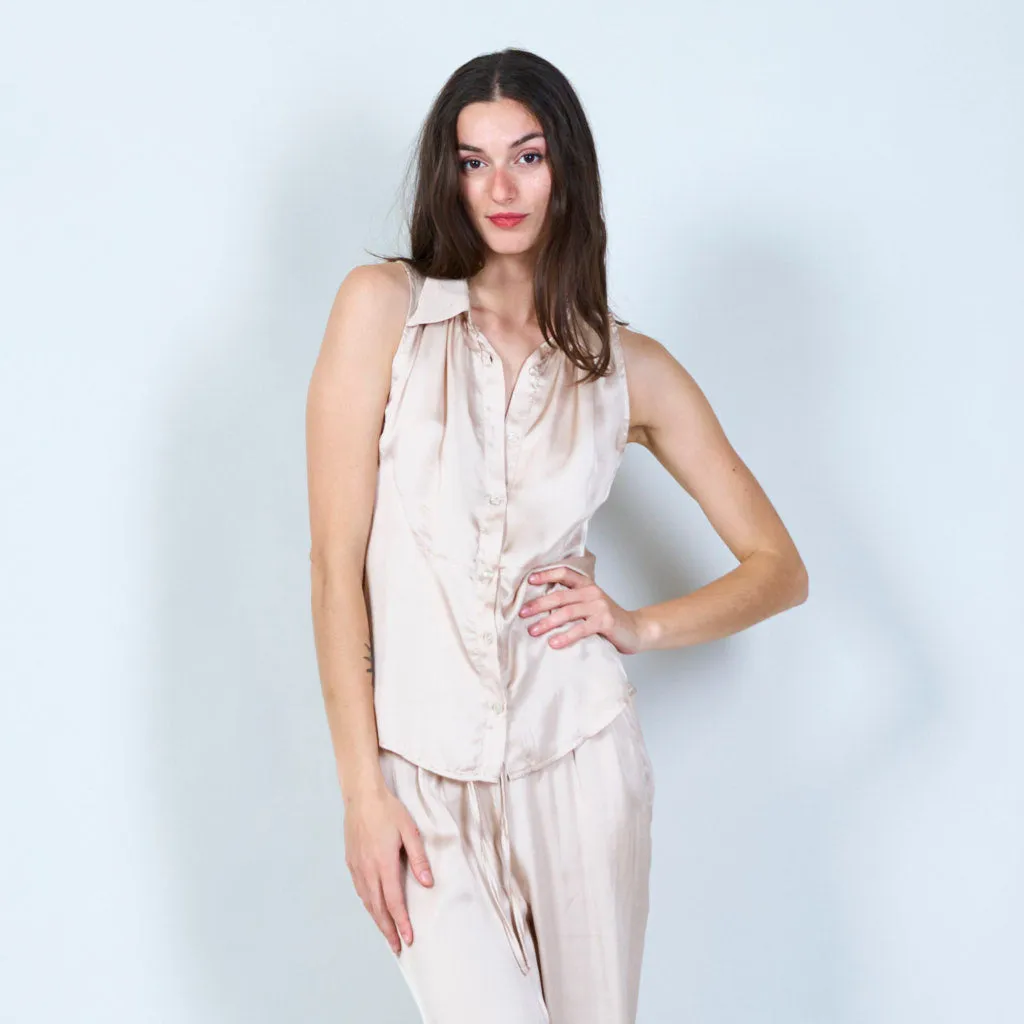 Elegant sleeveless silk blouse wholesale