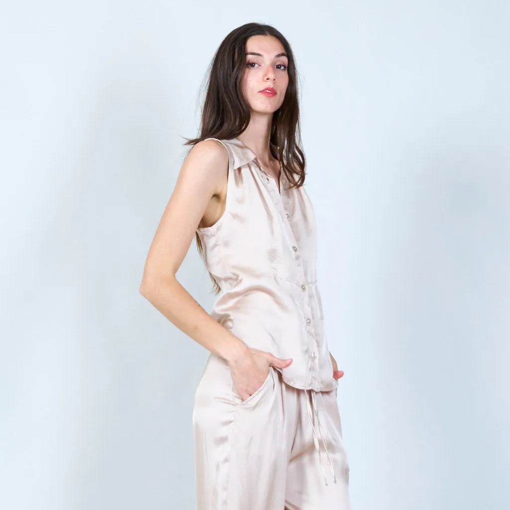 Elegant sleeveless silk blouse wholesale