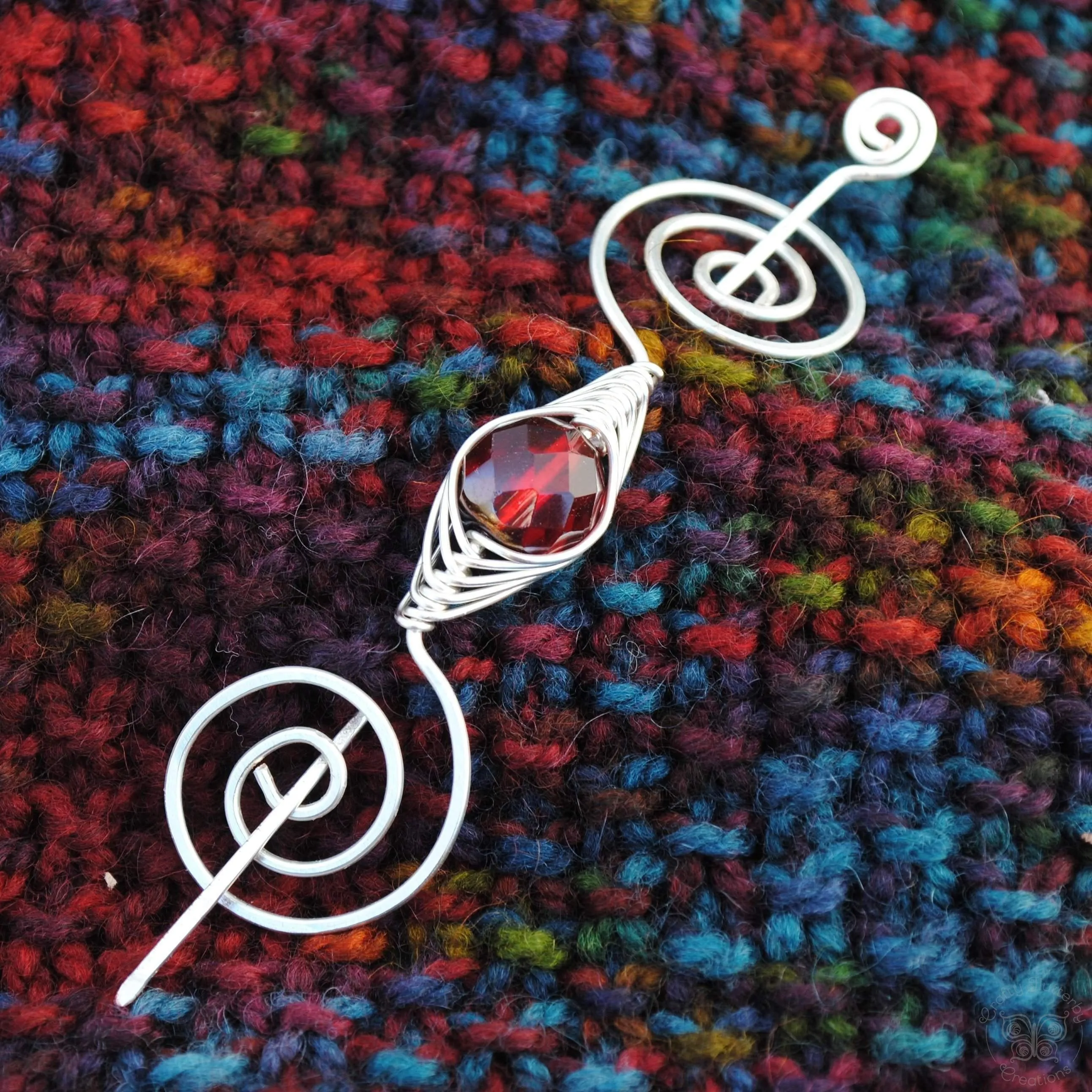 January Garnet Shawl Pin - Noteworthy Birthstone Silver