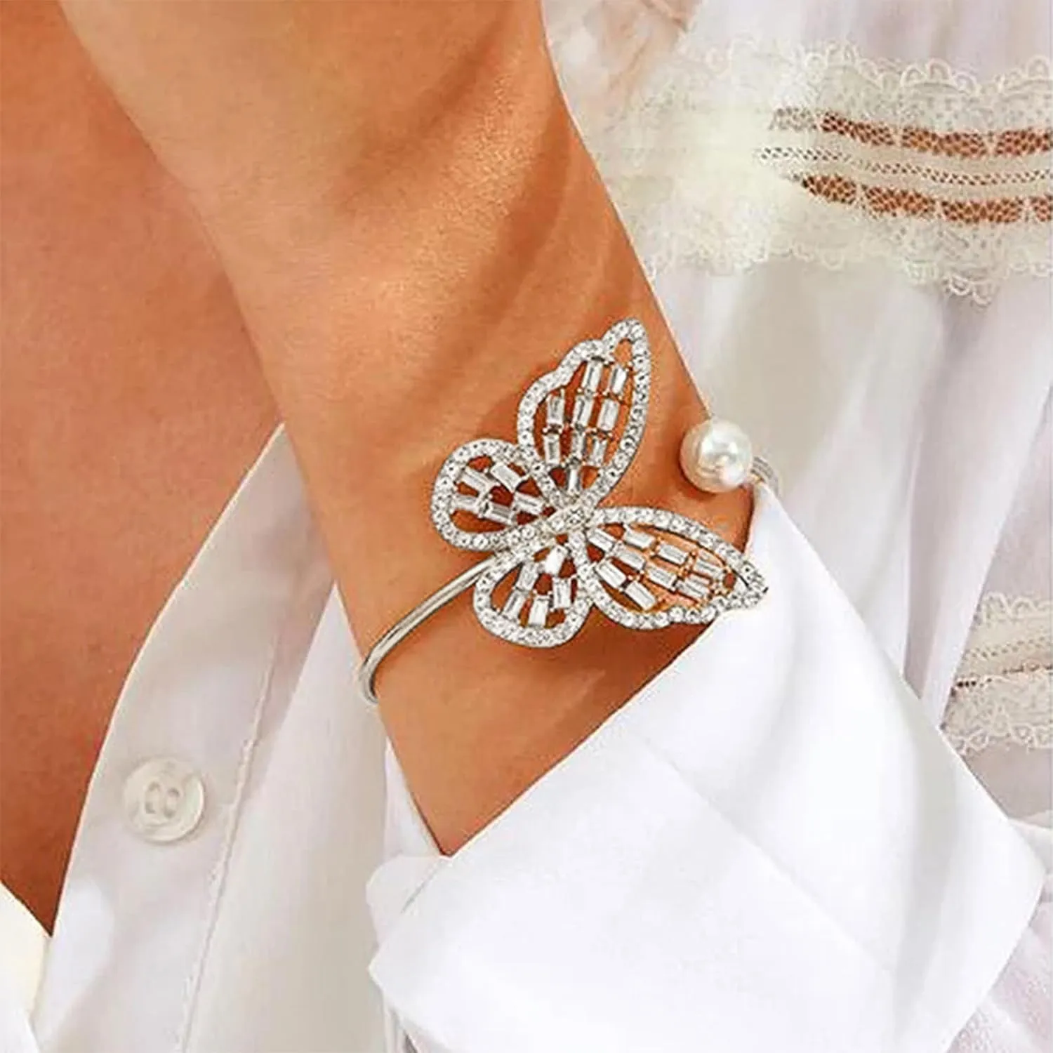 Pearl Bracelet for Women Dainty Gold Bangles Bracelet Prom Jewelry Rhinestone Bracelet Crystal Bracelet Wedding Jewelry for Brides Bridesmaid Gifts
