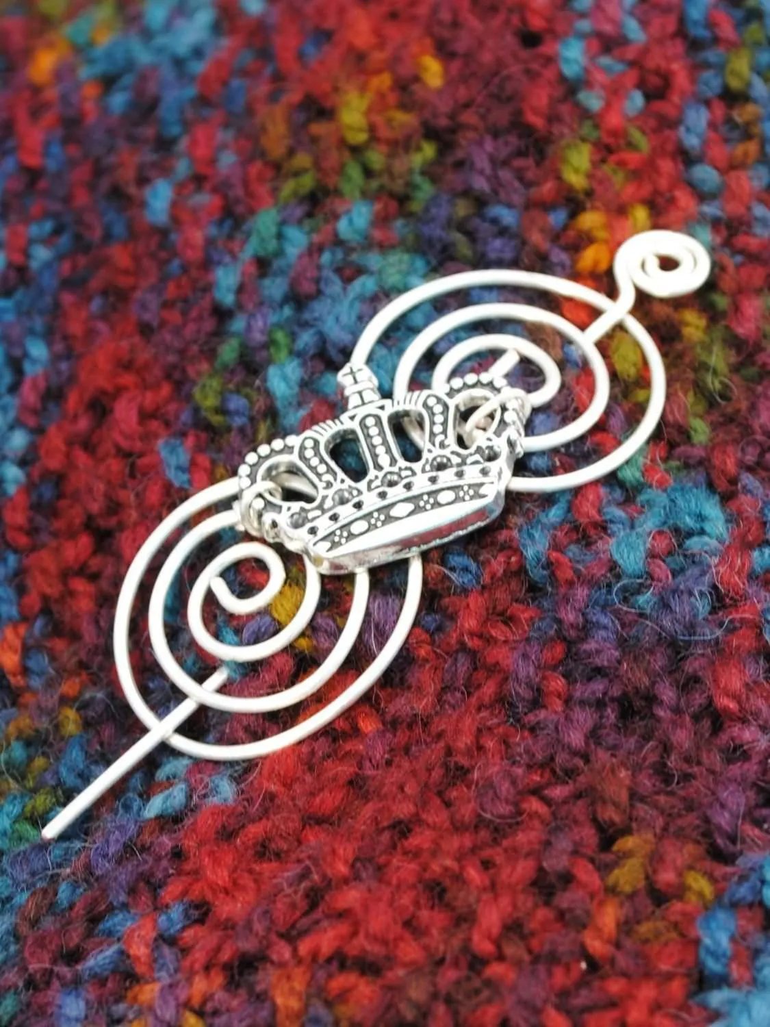 Royal Shawl Pin - Charmed Silver Fandoms