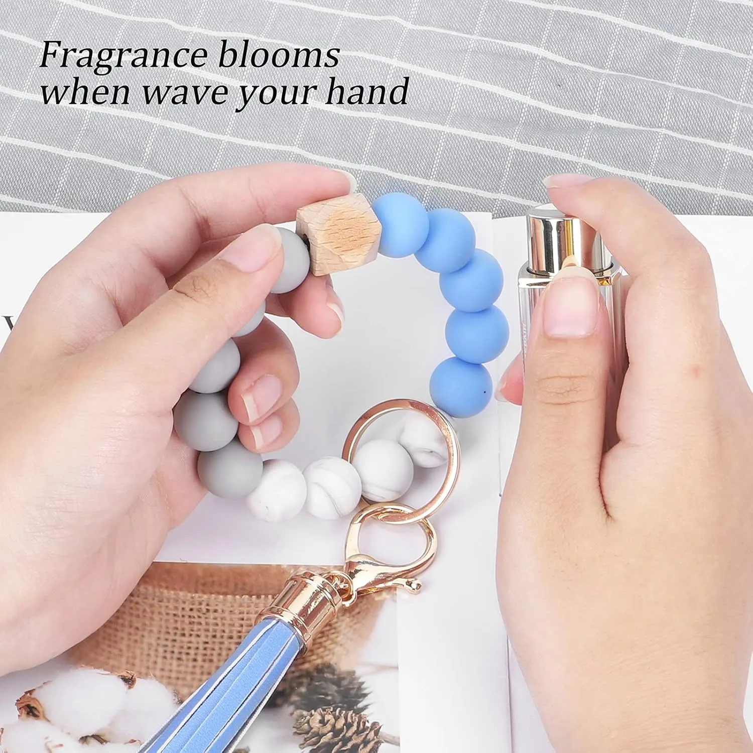 Weixiltc Keychain Wristlet for Women, Silicone Bead Bracelet Key Ring Girl, Key Chain Holder for Car Keys